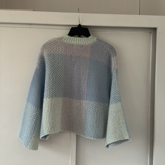 Pastel Knit Sweater - Picture 4 of 4